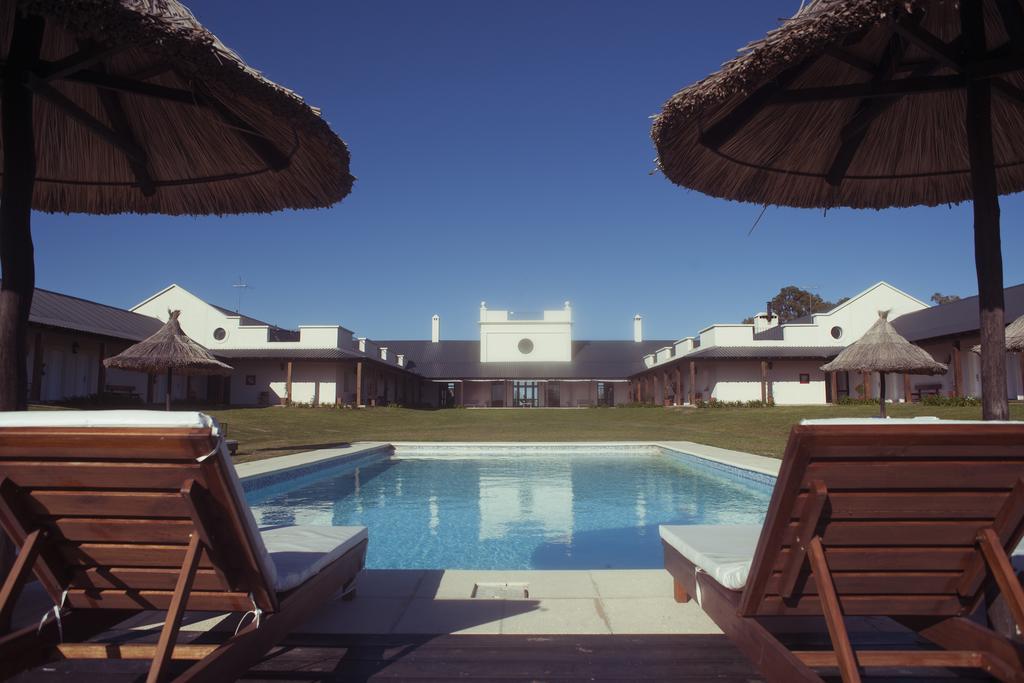 Hotel Santa Cristina ドゥラスノ エクステリア 写真