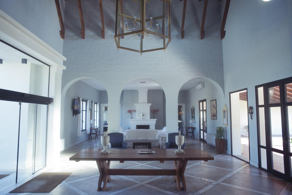 Hotel Santa Cristina ドゥラスノ エクステリア 写真