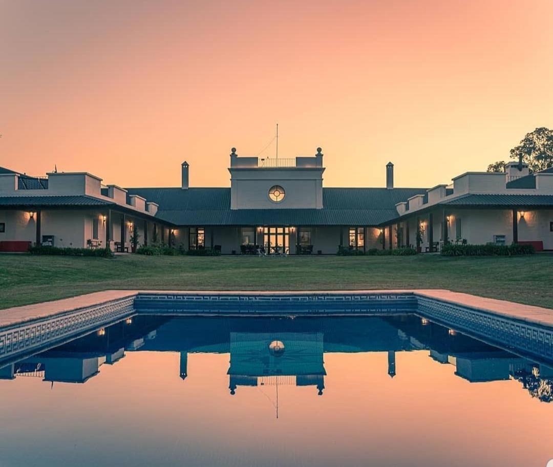 Hotel Santa Cristina ドゥラスノ エクステリア 写真