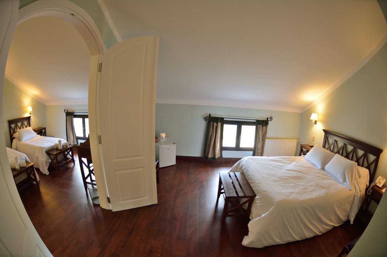 Hotel Santa Cristina ドゥラスノ エクステリア 写真