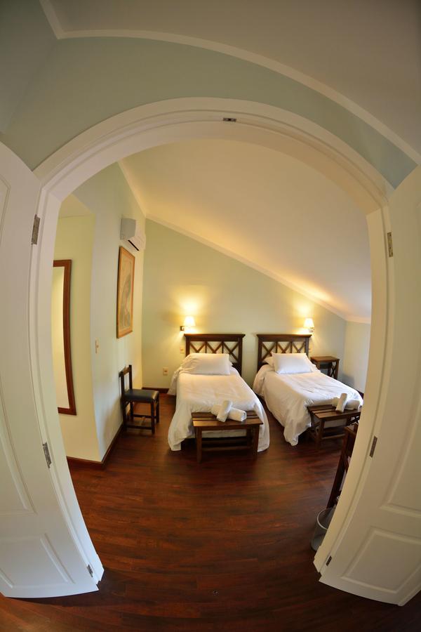 Hotel Santa Cristina ドゥラスノ エクステリア 写真