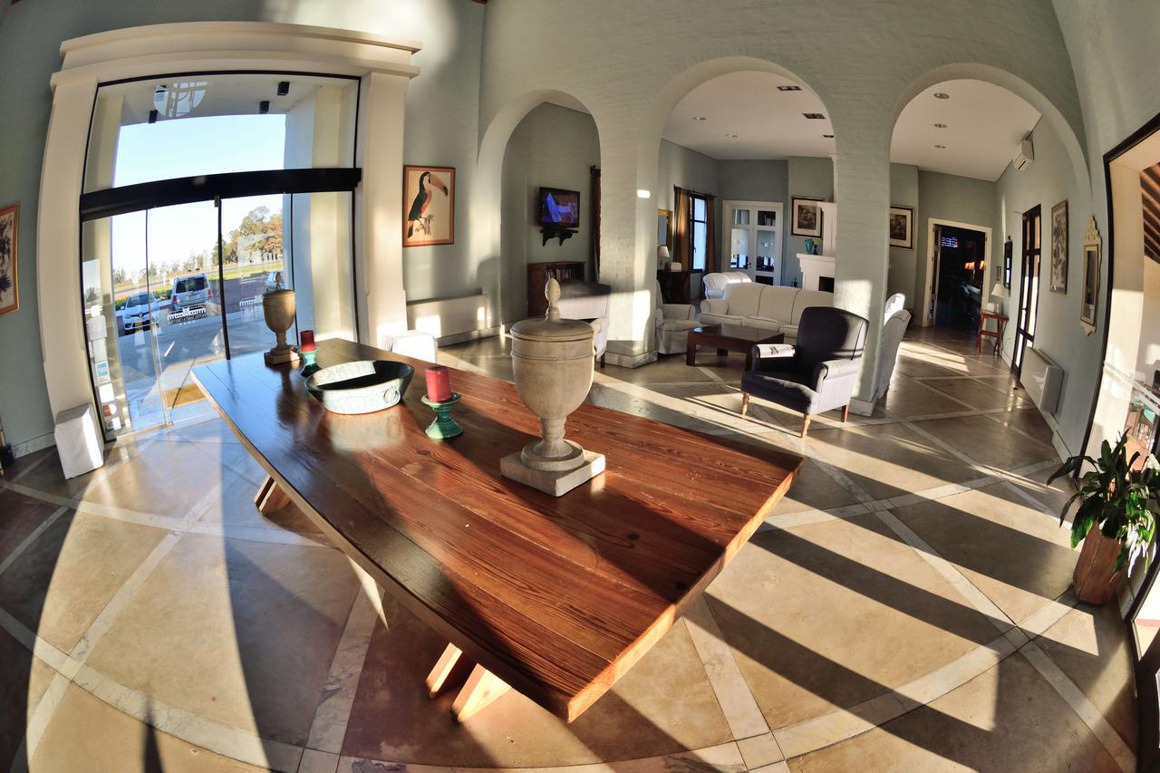 Hotel Santa Cristina ドゥラスノ エクステリア 写真